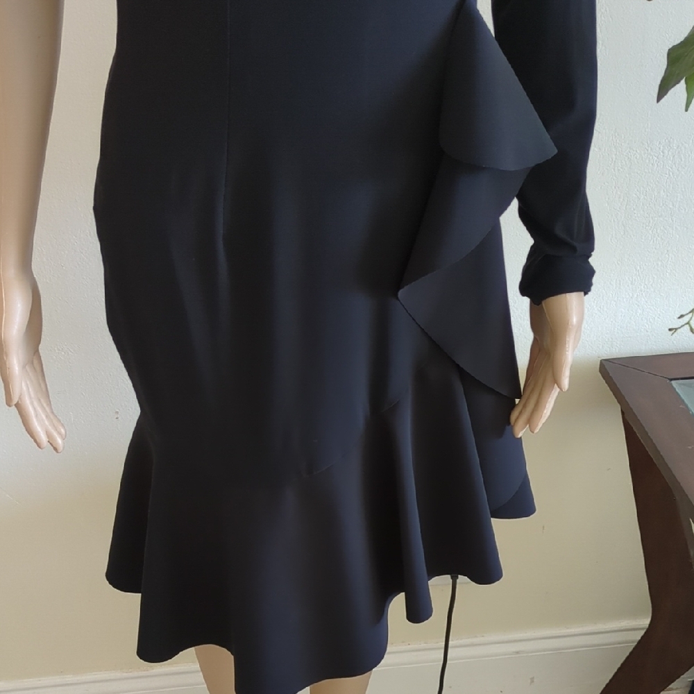 Elegant One-Shoulder Black Dress - Picture 3 of 8